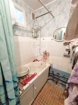 3-к квартира, 4/5 эт., 46м²