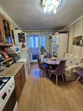 1-к квартира, 10/10 эт., 40м²