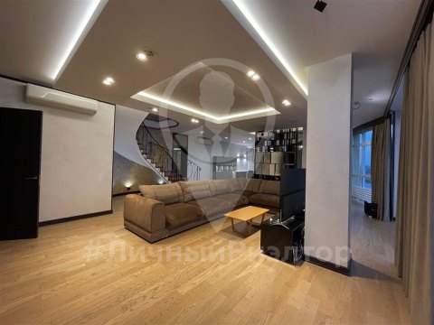 1-к квартира, 15/15 эт., 200м²