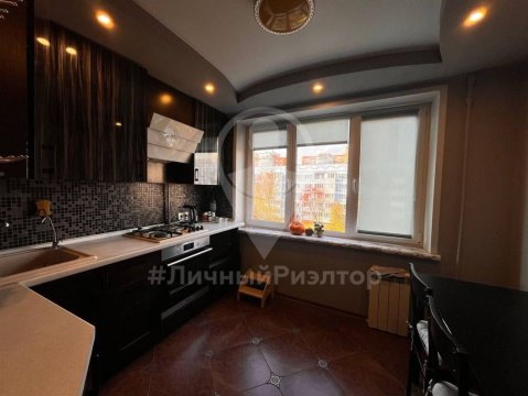 2-к квартира, 4/5 эт., 54м²